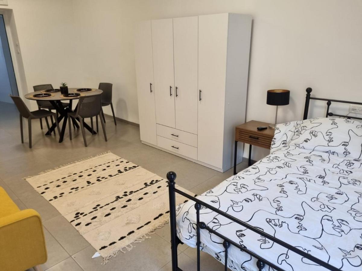 Luxury 2-Room Suite In The Center Of Downtown Haifa Luaran gambar